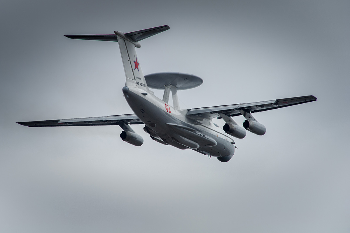 The A-50 long-range radar detection aircraft Defense Express Russia Claim that the A-50 Aircraft Is Now Able to Guide Surface-to-Air Missiles from the S-400 System