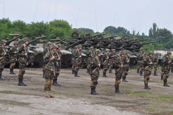 Moldavian BMD-1 IFVs Defense Express Moldova to Receive 100+ Senator Armored Vehicles as EU Backs Military Modernization