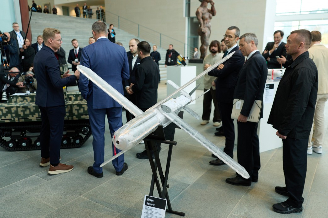 Auterion Airlogix Begins Production of 5,000 Seth-X, Anubis Drones for Ukraine