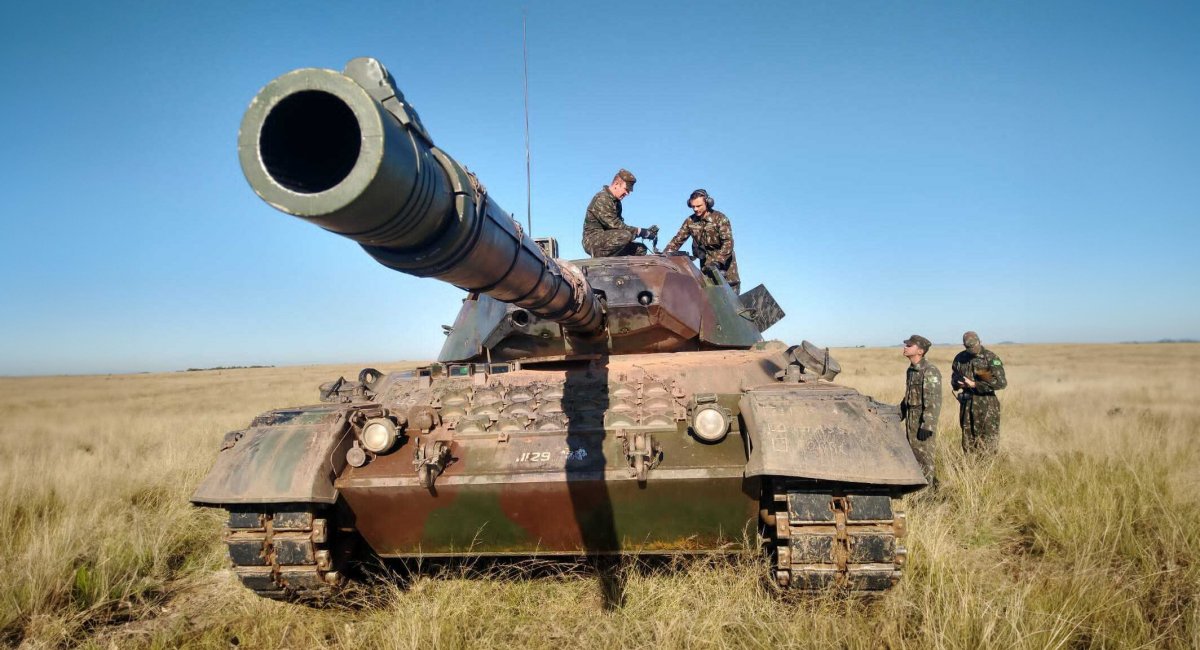 Fate of Swiss Leopard 1 Tanks Banned from Transfer to Ukraine Revealed, Defense Express