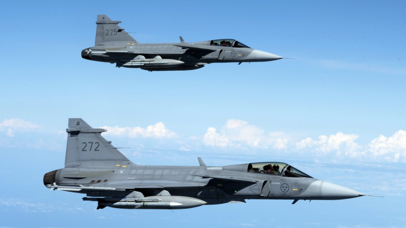 Combat AI, Neptune, Meteor and AIM‑120 Missiles, a Fighter Drone: Can Gripen Jets Operate This Arsenal Simultaneously?, Defense Express