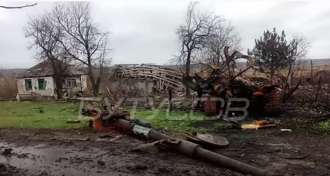 Russia Lost Five Rare Msta-SM2 SPGs In One Place (Video of the Consequences), Defense Express, war in Ukraine, Russian-Ukrainian war