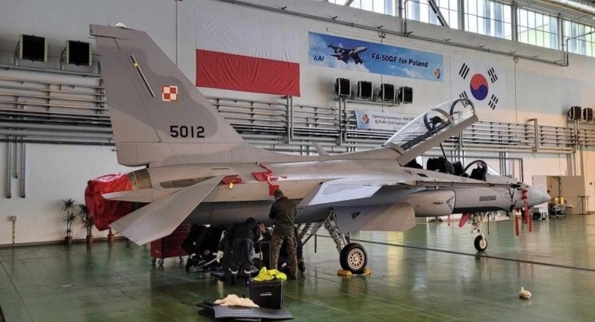 Maintenance of a Polish FA-50