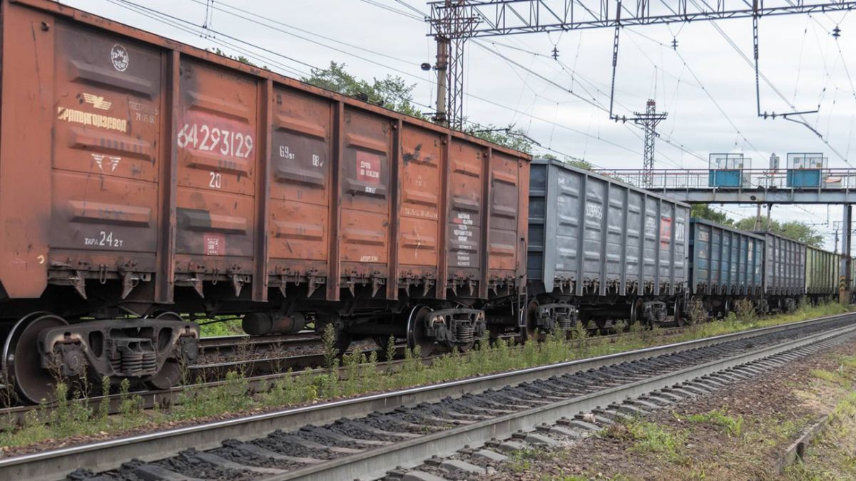 russian Terrorists Disguise Weapons As Transportation of Grain, Defense Express