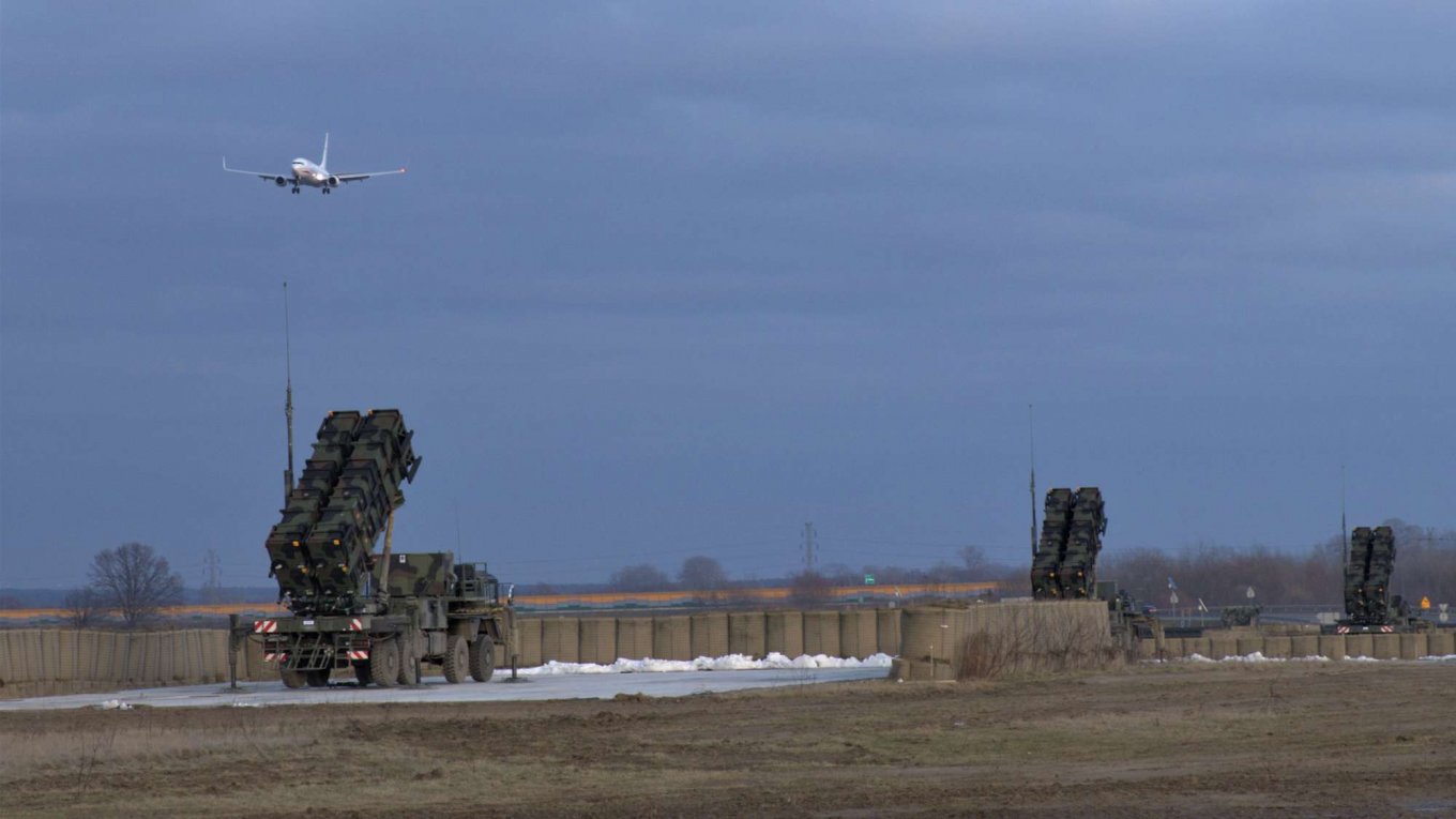 Launchers of German Patriot air defense systems on duty near Rzeszów, Poland / Defense Express / Germany to Keep Patriot in Poland Only Until Year's End End of 2025 as Successor is Sought