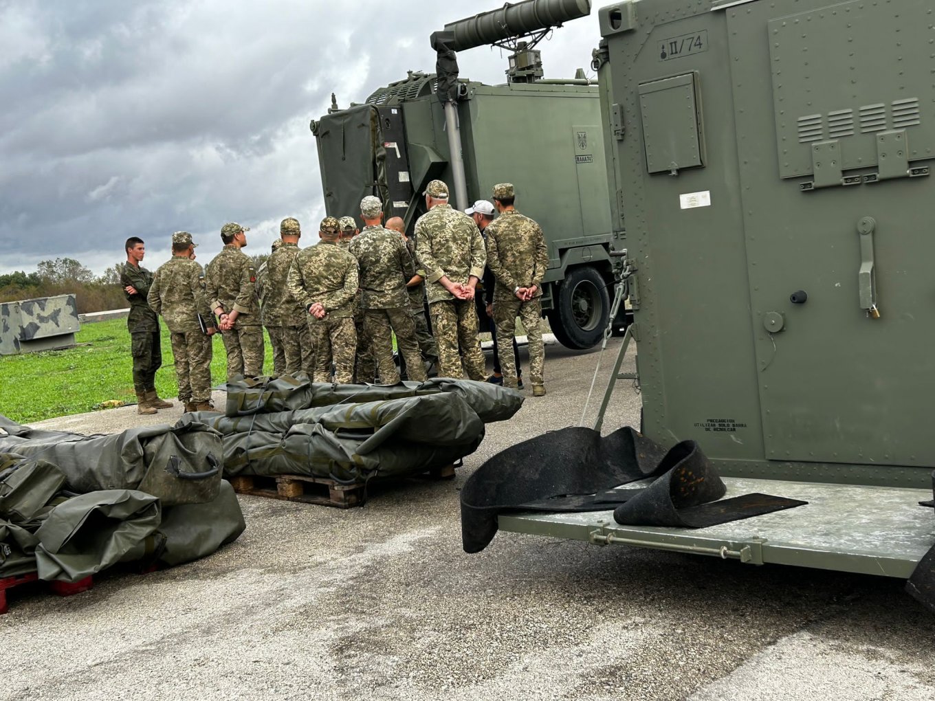 The training program highlights the ongoing collaboration between Spain and Ukraine in strengthening the latter’s defense capabilities Defense Express Ukrainian Soldiers Started Training on HAWK Missile Systems in Spain