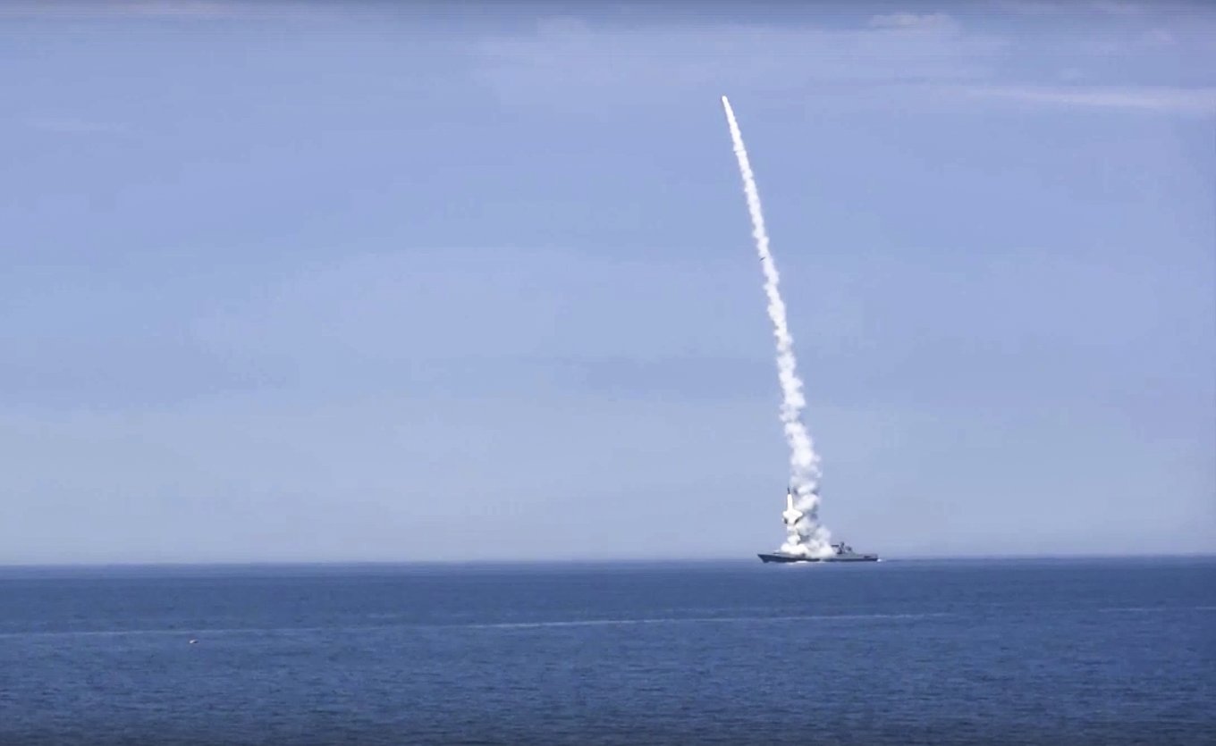 Kalibr cruise missile launch at Ukraine from a russian cruiser