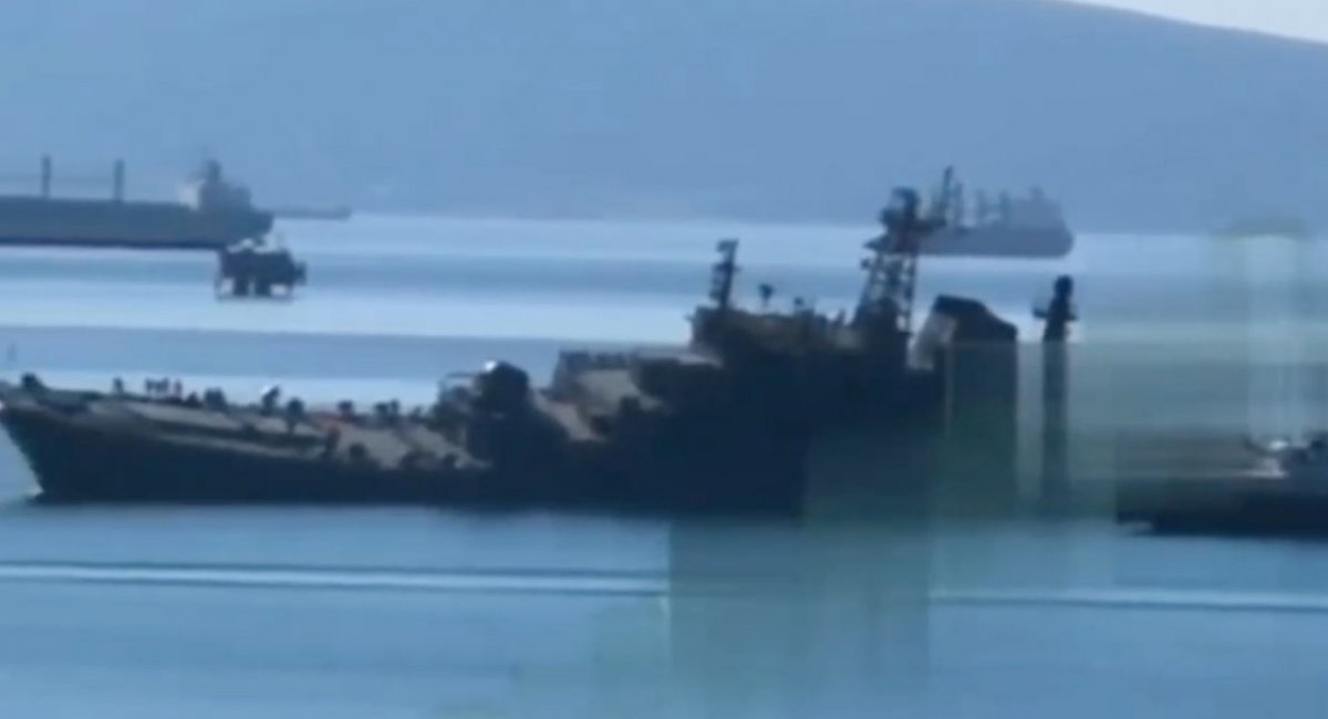 The Project 775 Olenegorsky Gornyak landing ship Defense Express Unmanned Surface Vessels Pose New Threat to russia’s Sea Supply Lines: Recent Attacks Near Kerch Strait Raise Alarms