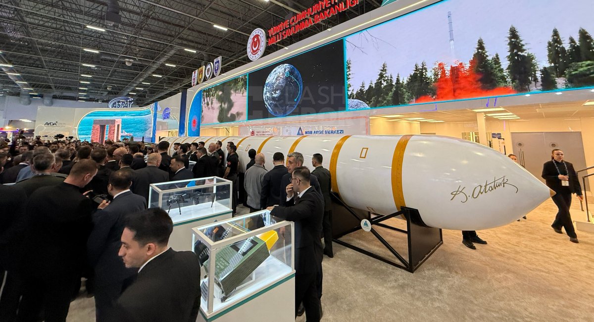 Yildirimhan ICBM mockup at the SAHA 2026 exhibition in Istanbul / Photo credit: Clash Report