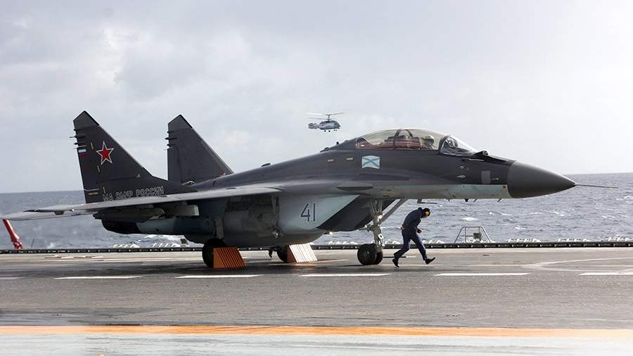 russian MiG-29KUB on the deck of Kuznetsov aircraft carrier, Will the russians Use Their Carrier-Based MiG-29K and Su-33 Aircraft in the War Against Ukraine, Defense Express