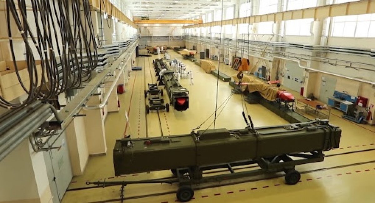 This is believed to be the 9M730 Burevestnik and its launch container / Defense Express / 9M730 Burevestnik Nuclear Cruise Missile is Set For Trials in russia