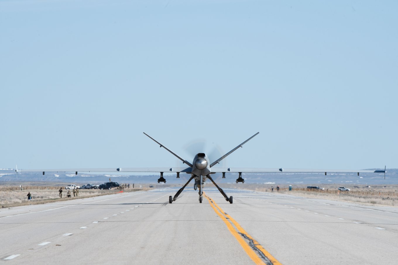 Defense Express, Breaking Barriers, US Conducts First Road Takeoff and Landing of MQ-9 Reaper UAV,Why This US Experiment is Vital for Ukraine