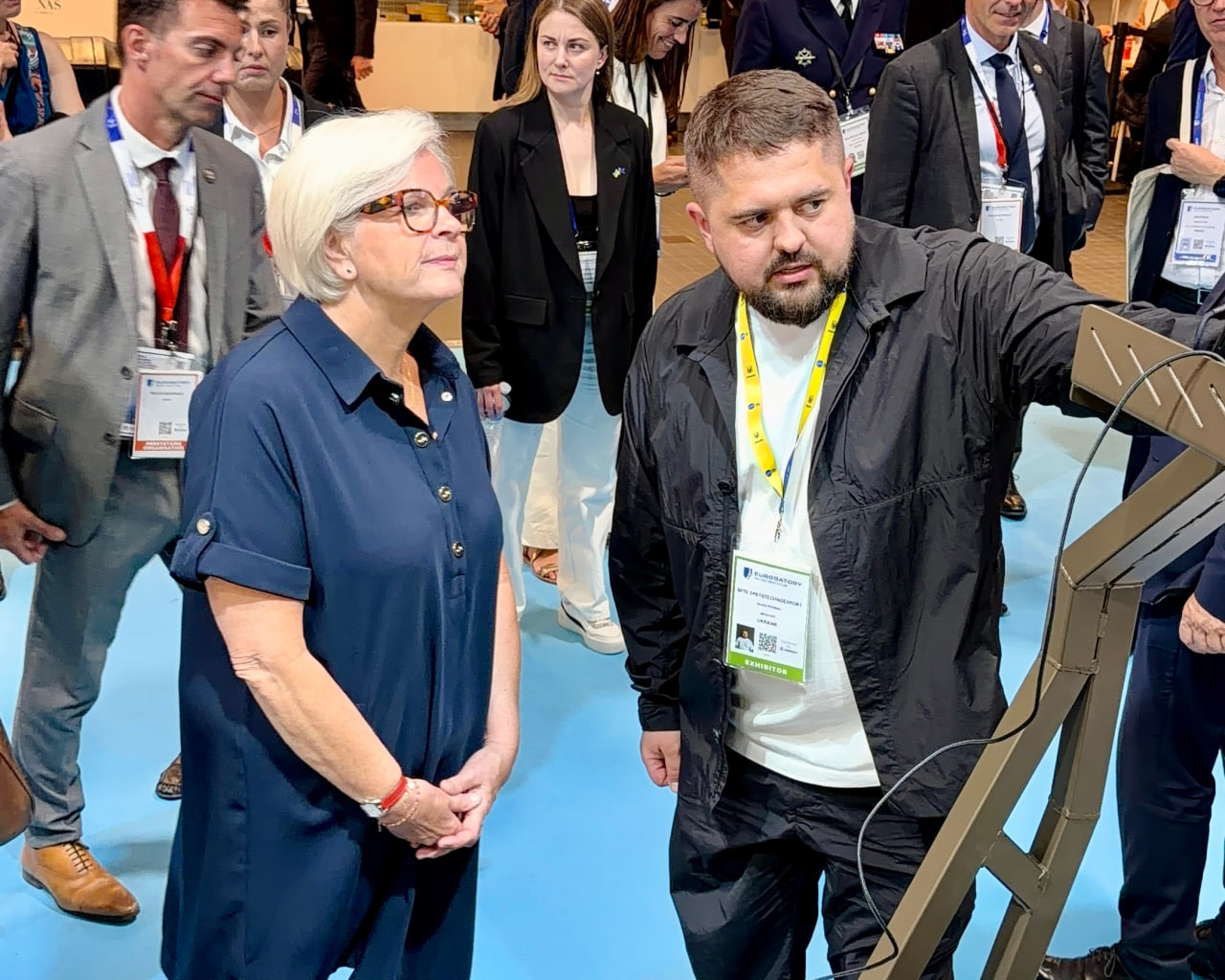 French Armed Forces and Veterans Minister Catherine Vautrin at NUMO Robotics booth / Photo credit: NUMO Robotics