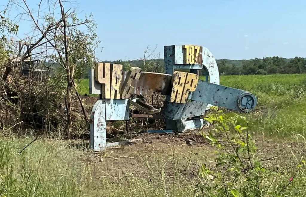 Ukrainian Military Said How Many Troops russia Concentrates Near Chasiv Yar, Ukrainian forces hold Chasiv Yar despite russian siege efforts, Defense Express