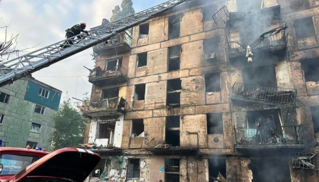 Ukraine Survives Another Massive Attack, russia’s Missile Hit Apartment Block in Kryvyi Rih, There are Dead and Injured, Defense Express