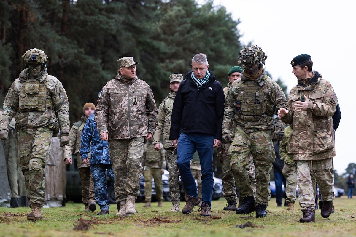 Illustrative image Defense Express The UK to Supply Ukraine with Artillery and the Grateful Mobile Air Defense System