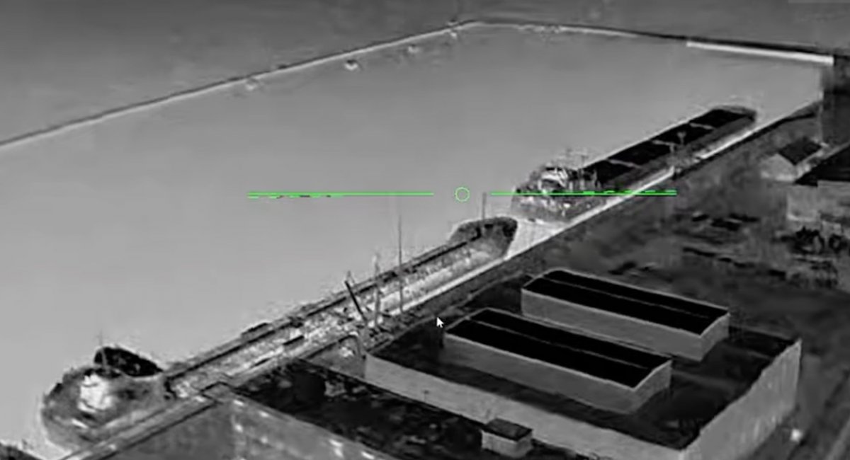 russian shadow fleet tanker Defense Express Ukrainian Special Operators Destroy Rare russian KAMAZ-63501AT Medved Tractor (Video)