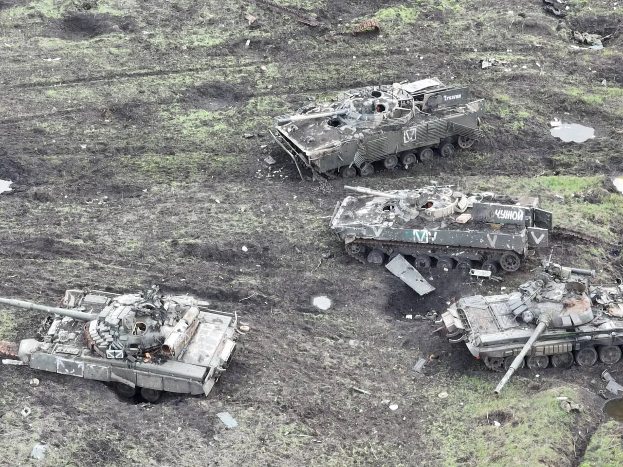 Some of the russian armored vehicles destryoed near Vuhledar, two tanks and two BMP-3s, April 2023