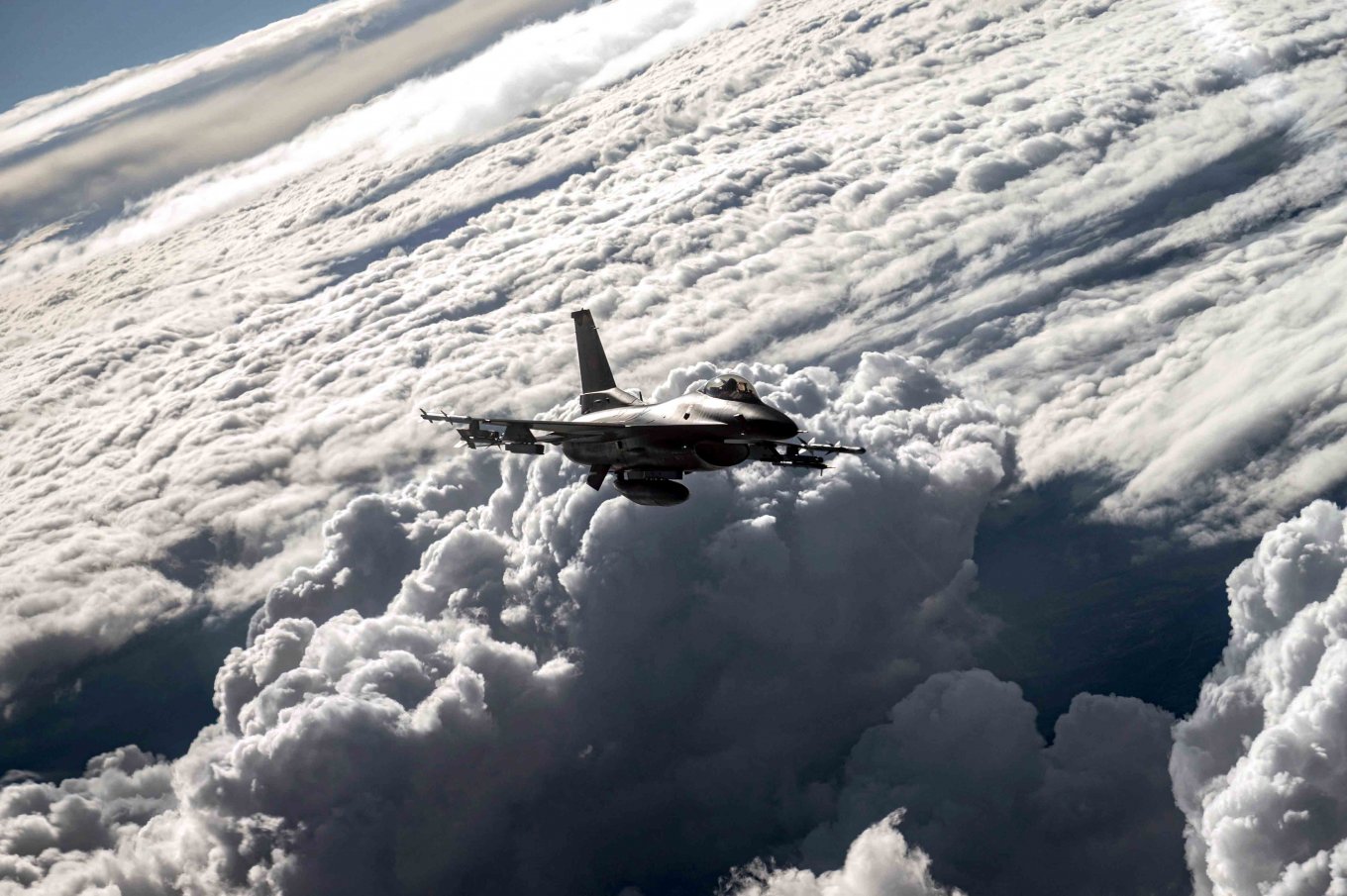 F-16, Defense Express