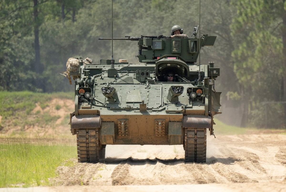 AMPV in the baseline version / Defense Express / Ukraine May Buy AMPVs No Longer Ordered by the U.S. Army: Capabilities of This New Bradley Version