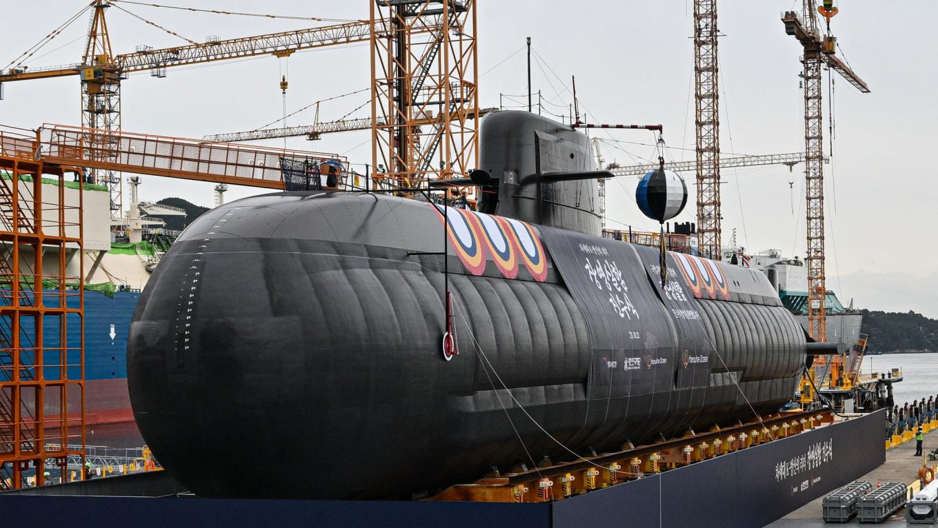 Submarine Jang Yeong-sil, KSS-III Batch-II class, before launch