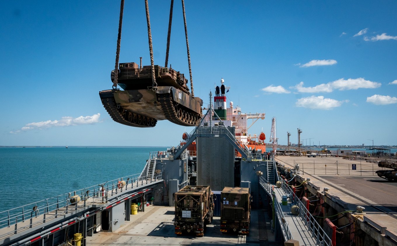 Illustrative photo: an Australian M1A1 Abrams tank en route to Indonesia / Defense Express / Delays in Australian M1 Abrams Transfer to Ukraine Show the Problem is Much Deeper