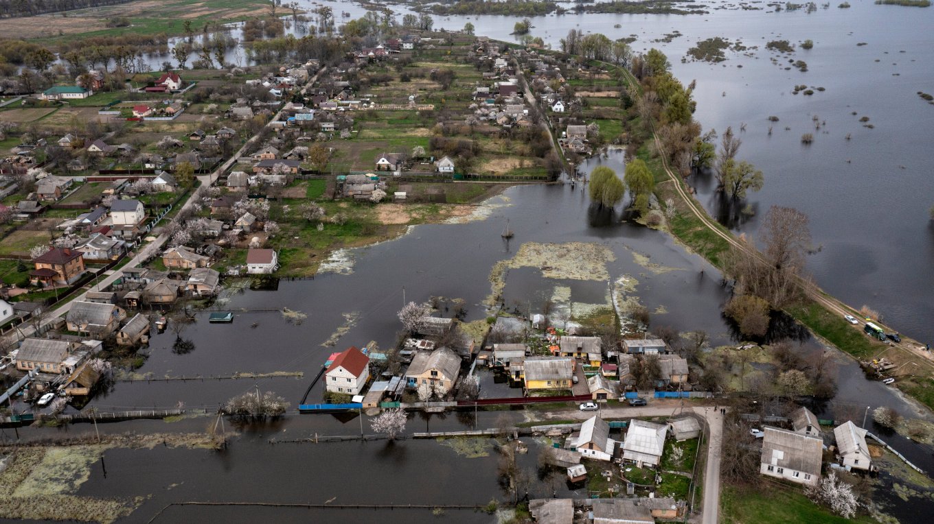 Defense Express / Demydiv village near Ukraine was flooded by the hands of locals to prevent russian advance on Kyiv / Day 64th of War Between Ukraine and Russian Federation (Live Updates)