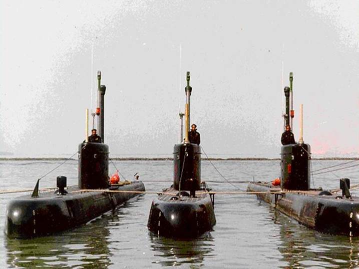 Pakistani Cosmos-class submarines Defense Express Italian S1000-Class Submarine Joint Project with Russia Redesigned as the S800 Light Submarine is on the Market, but Nobody Wants It