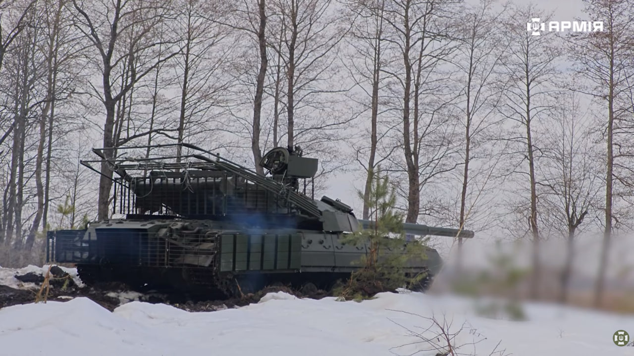 Ukrainian T-64BM Bulat Tank Gets Oplot-Derived Transmission, Possibly Indicating New Modernization