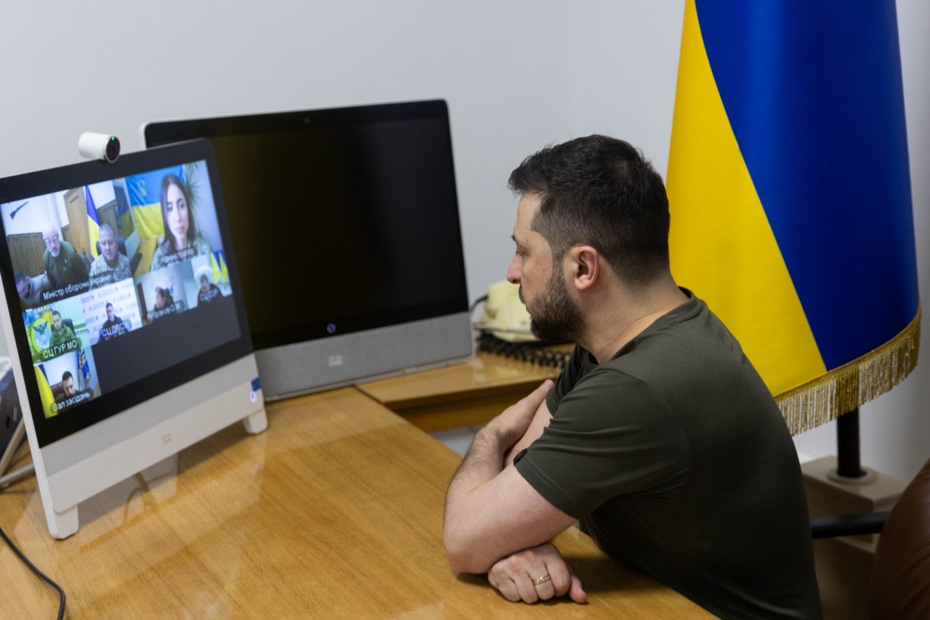 Volodymyr Zelensky held a conference call with members of the Cabinet of Ministers, the leadership of law enforcement agencies and the National Security and Defense Council of Uraine, Defense Express