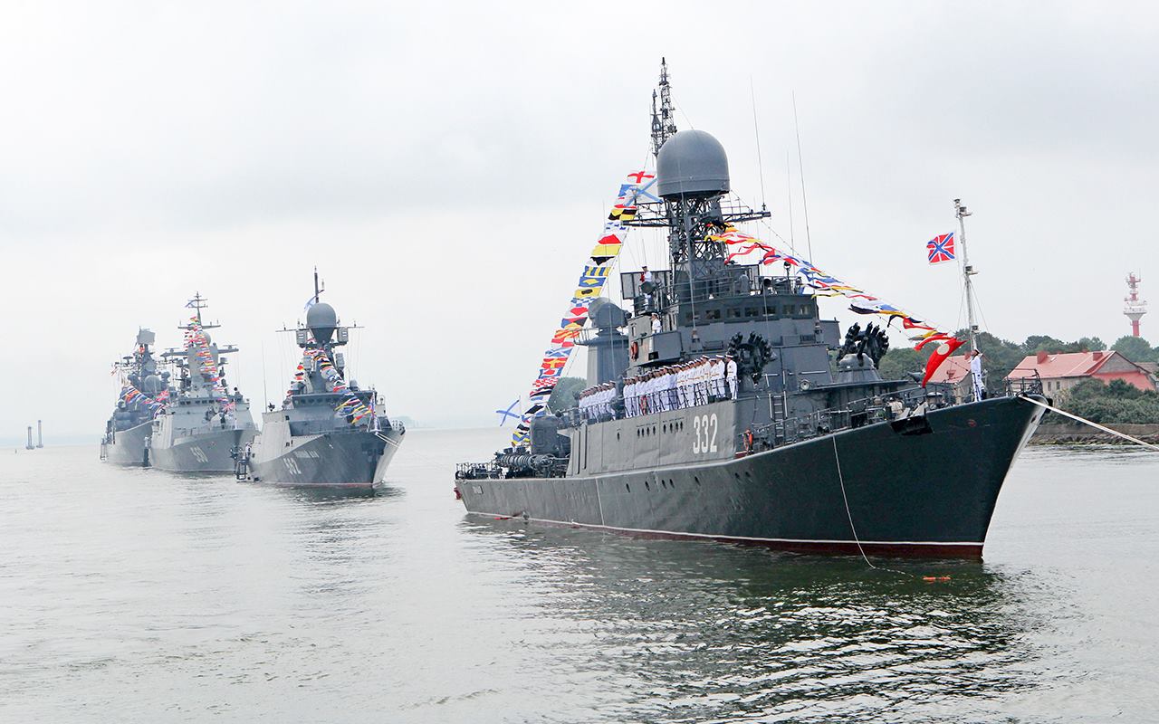 Decorated ships of the baltic fleet aligned for the celebration of the Day of Navy in russia, 2018