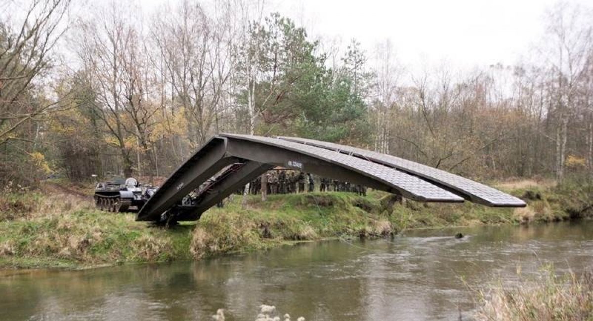 Biber Armoured bridge-laying tank, Ukraine Gets Another Package of Military Aid From Germany, Defense Express