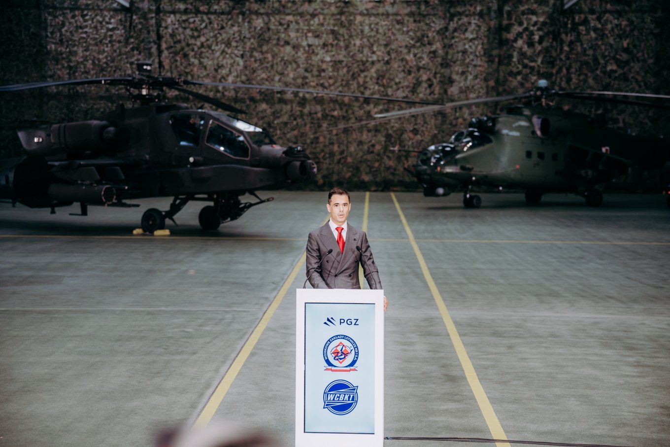 Poland to Become World’s Second Apache Helicopter Operator, Have Europe’s largest Maintenance Center