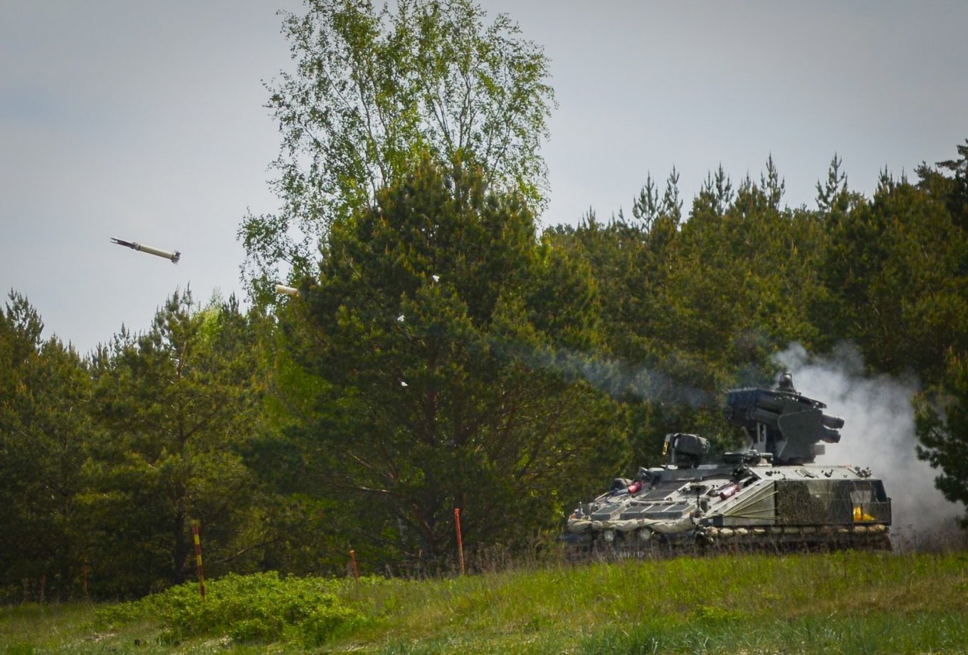 British Stormer HVM SAM, British Stormer HVM Close Air Defense Vehicles Defend Ukraine’s Troops Against russia’s Aircraft, Defense Express