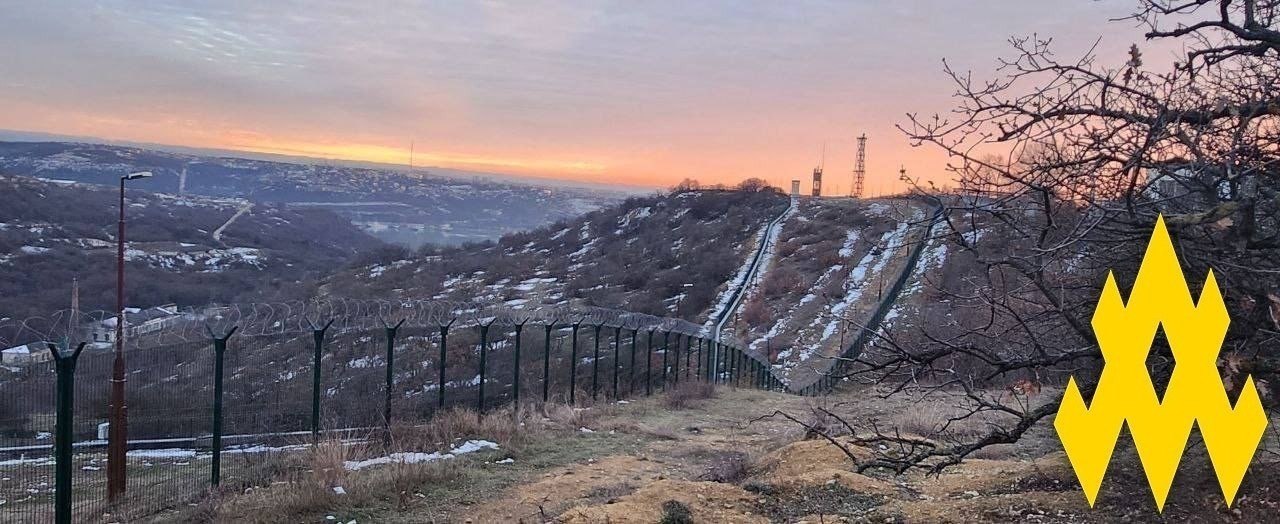 Operating north of Sukharna Bay in Sevastopol, partisan agents identify storage facilities containing russian ammunition Defense Express Ukrainian Partisans Found Kalibr Missiles Storage in Temporarily Occupied Crimea (Photos)