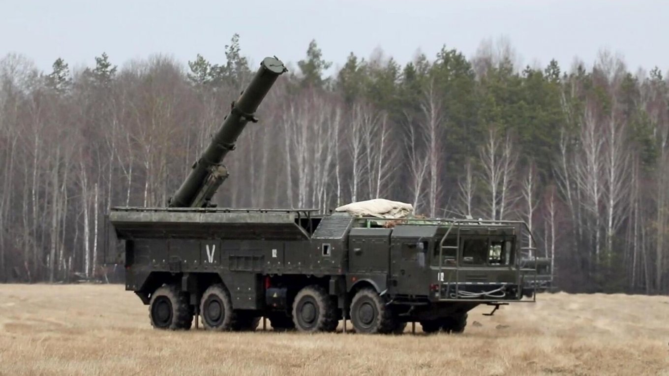 Ukraine's Defense Intelligence Says Russia Deploys 46 Iskander Launchers Along Border With Ukraine, Defense Express