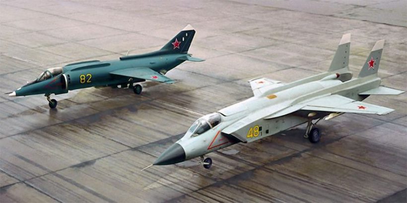 Yak-38 and Yak-141 / Defense Express / russia Wants to Dust Off and Revive the Yak-141 VTOL Aircraft Project, Terminated in 1992