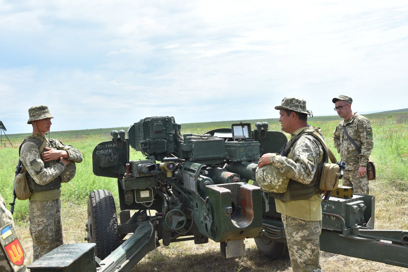 Ukrainian 55th Zaporozhian Sich Artillery Brigade coastal training in June 2021. Showing MT-12R Ruta AT-gun with 1A31 radar sight, Defense Express