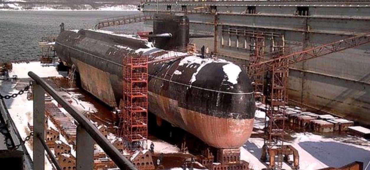 Allegedly, this is the AS-31 Losharik in a dry dock / Defense Express / It Took 4.5 Years for russia to Repair AS-31 Losharik Nuclear-Powered Sabotage Submarine