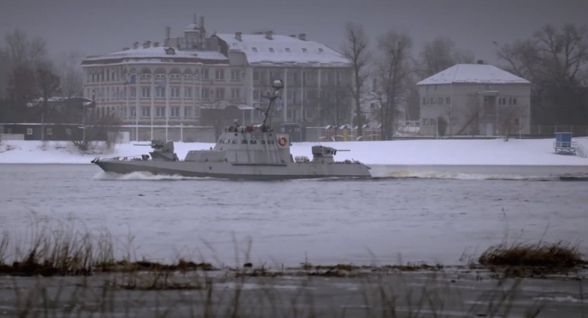 The Gyurza project armored boat, February 2023 Defense Express Ukrainian Navy’s Gyurza Project Boat Shoots Down russian Mohajer-6 Drone in Rare Encounter