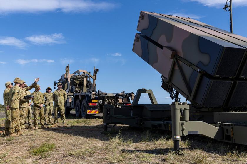 Australian soldiers learn to operate NASAMS, May 2023
