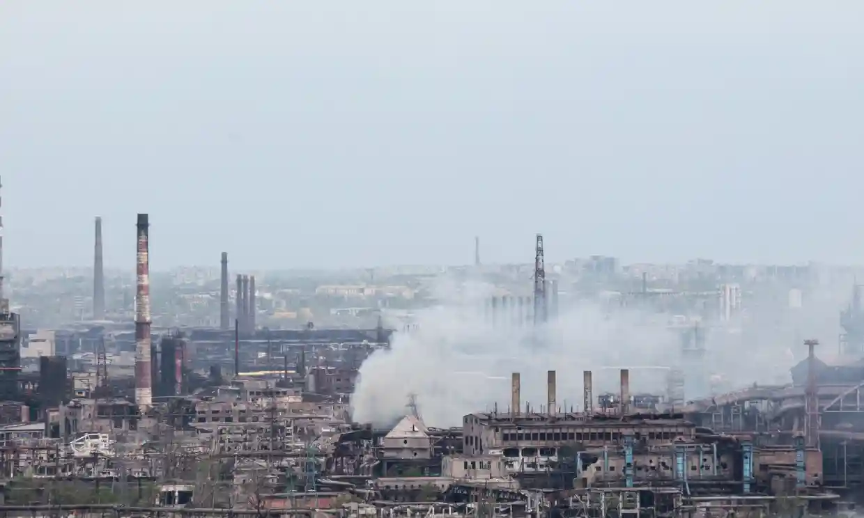 Smoke rises from the Azovstal steel plant in Mariupol , Defense Express