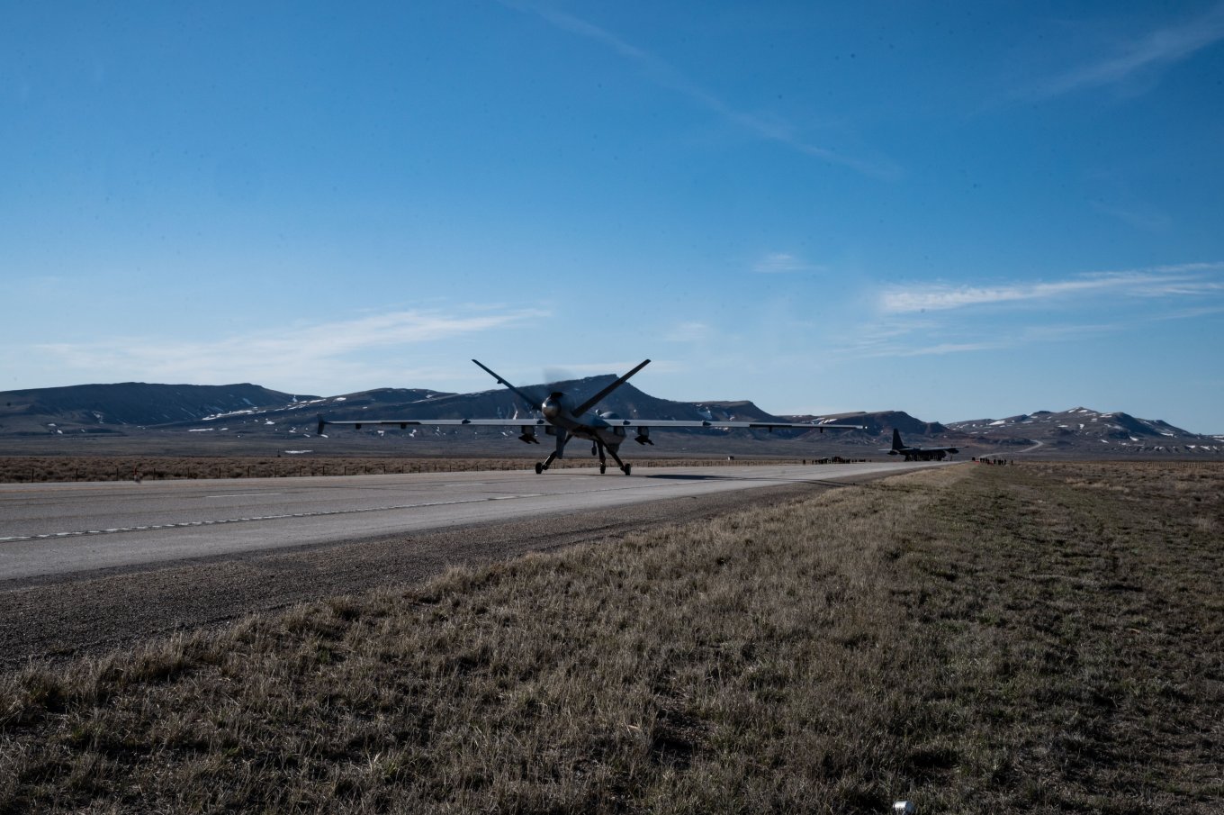 Defense Express, Breaking Barriers, US Conducts First Road Takeoff and Landing of MQ-9 Reaper UAV,Why This US Experiment is Vital for Ukraine