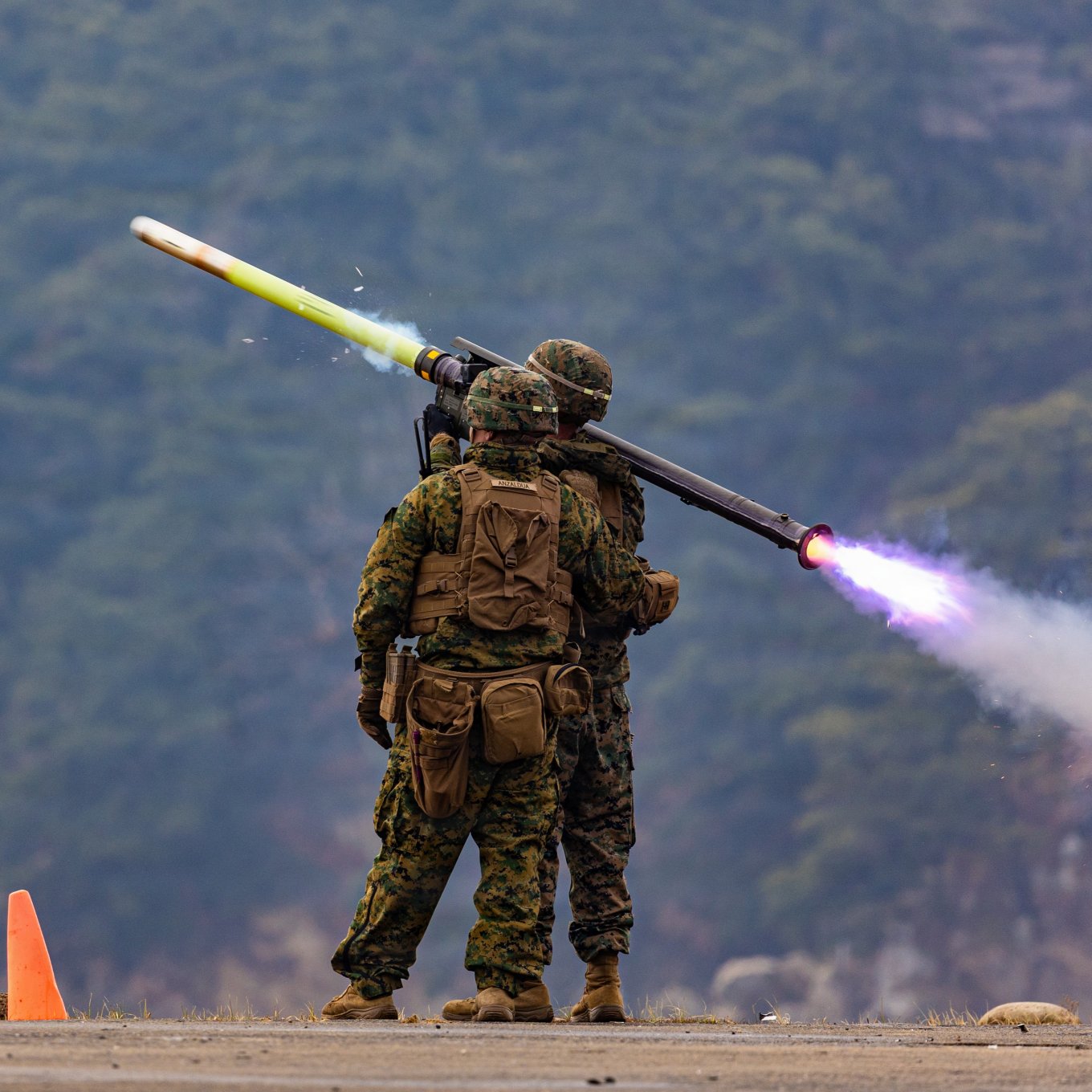 The Stinger system Defense Express Raytheon Expands Stinger Missile Production to Europe with New Dutch Assembly Line