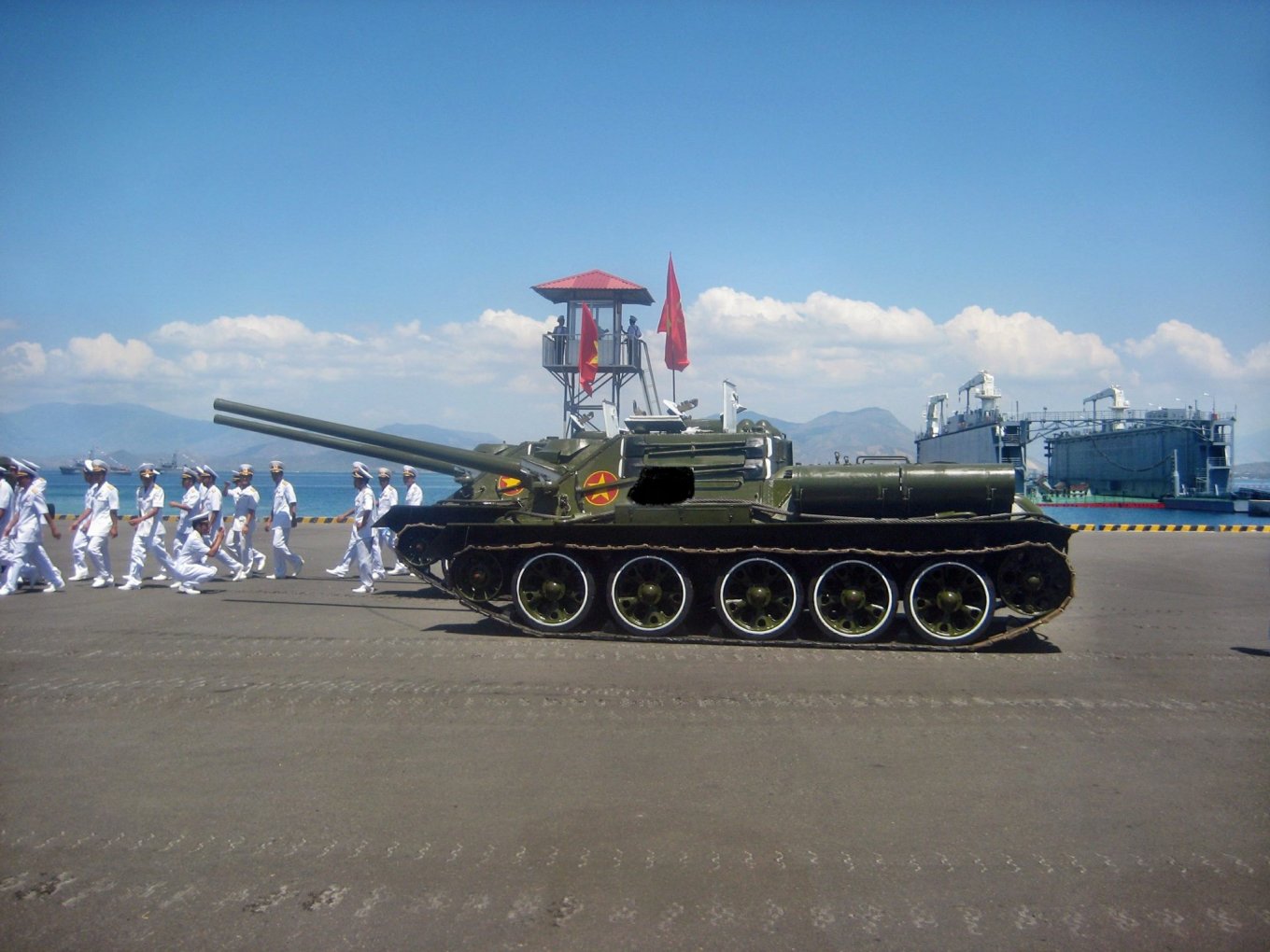 Vietnamese SU-100 during the coastal defense drills, September 2022