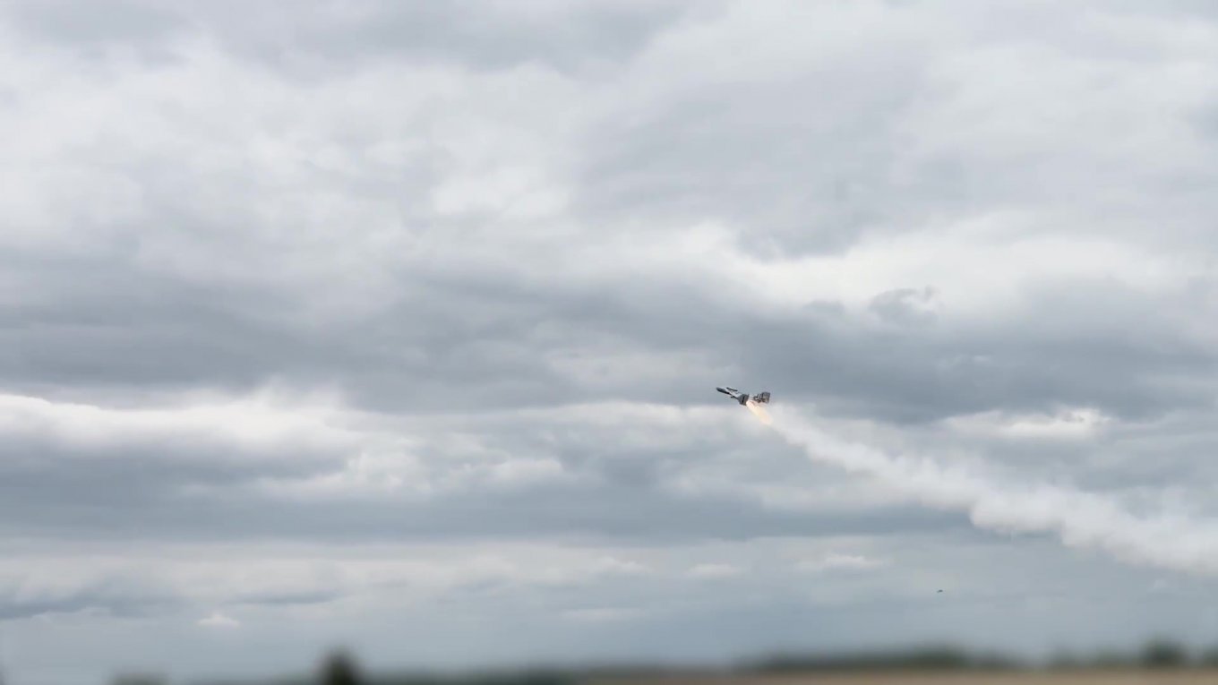 The Artemis ALM-20 drone Defense Express Auterion Shows Test Footage of the Artemis ALM-20 – the AI-Guided Drone Used in Attacks on russia