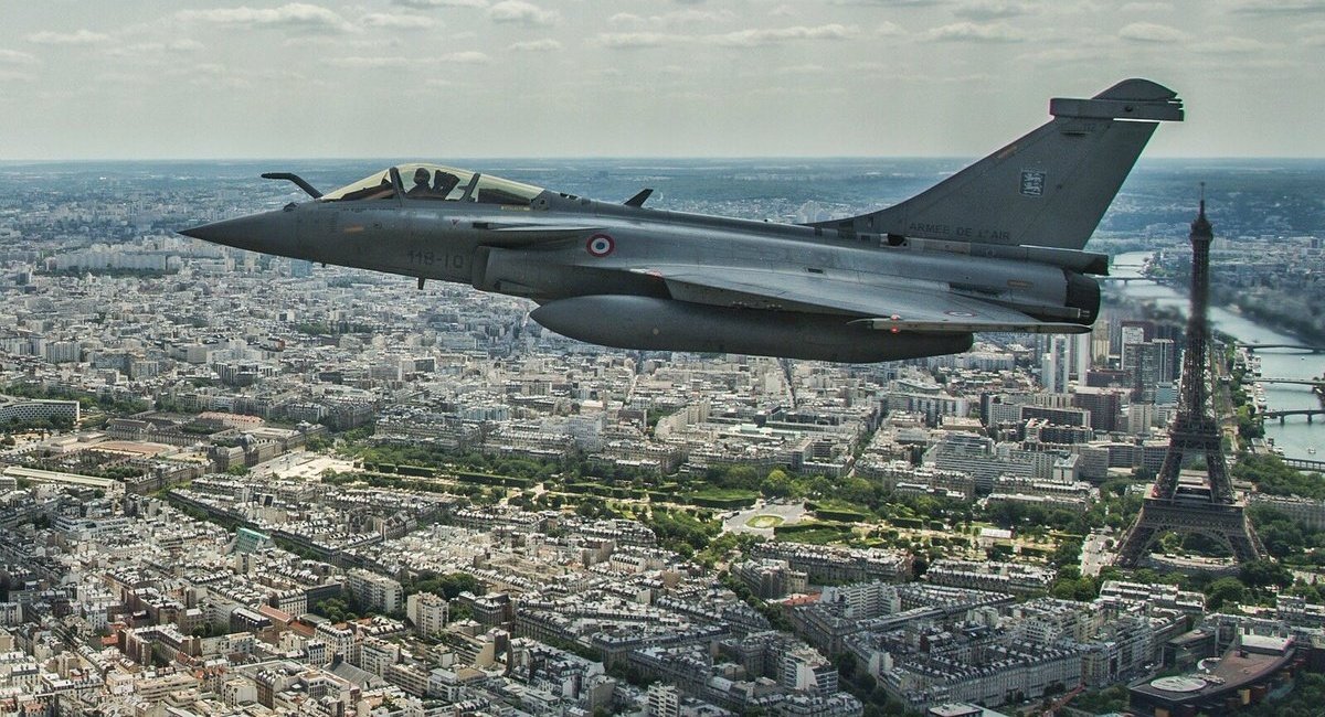 Rafale multirole fighter of the French Air Force / Defense Express / Serbia's Been Struggling to Buy Rafale Instead of MiG-29 for Two Years Now, No Progress Because of Politics