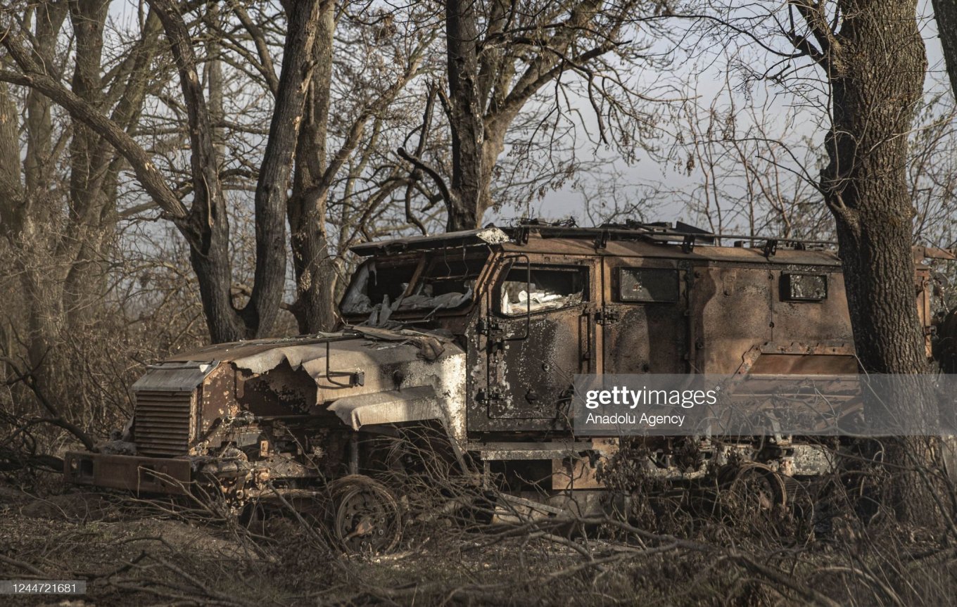 Ukraine’s Military Destroyed Another Z-STS Akhmat, Which Was Manufactured In 25 Days For Kadyrov Mercenaries, Defense Express, war in Ukraine, Russian-Ukrainian war