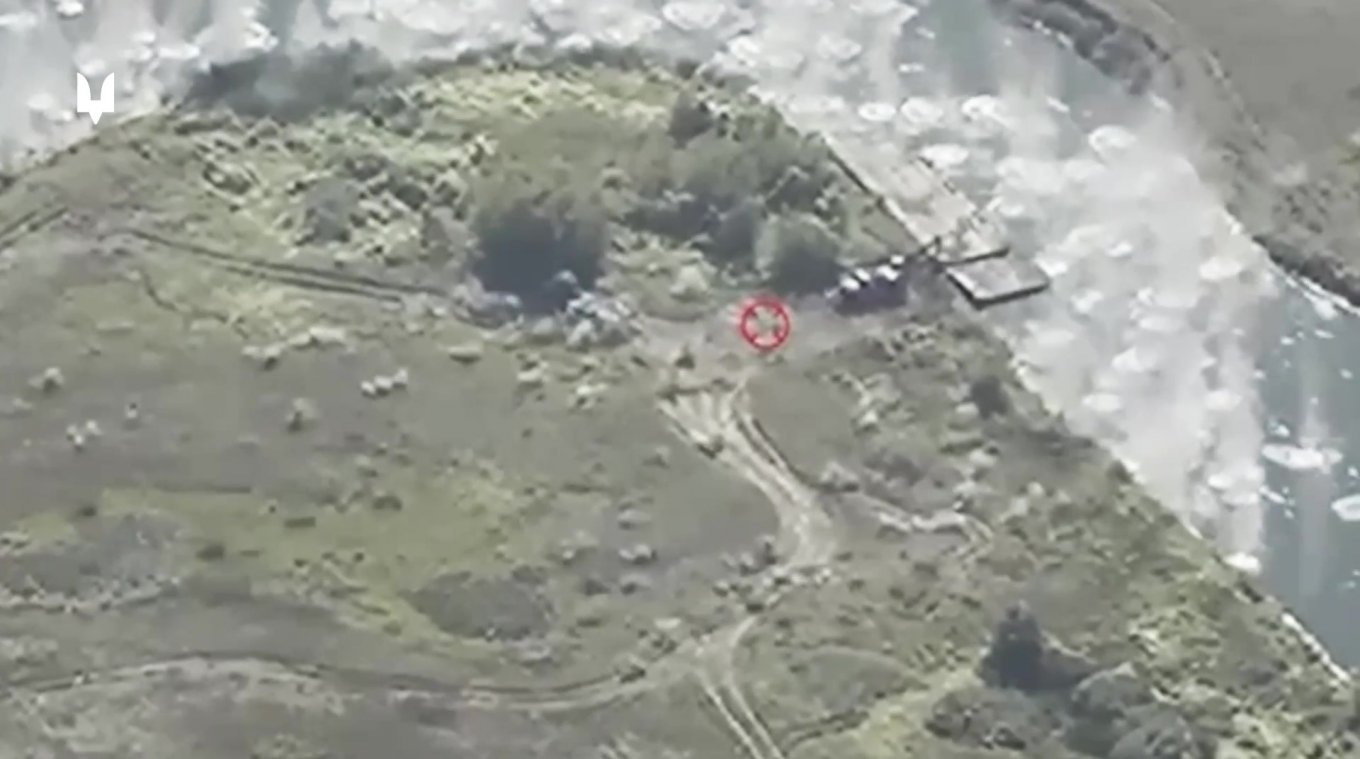 Ukraine's SOF Show russian Pontoon Crossing Destruction in Kursk Oblast: Not Only FPV Drones, but HIMARS Used (Video), Defense Express