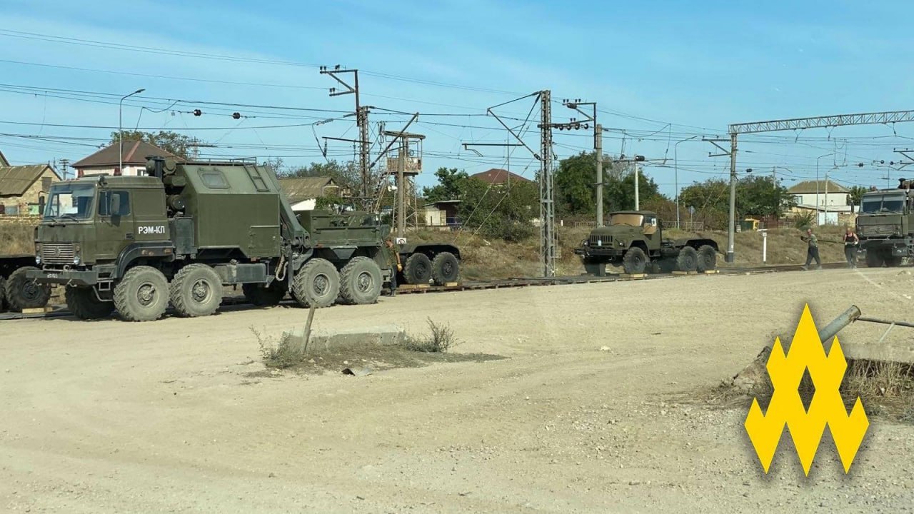 The russians Move Units in Crimea, Prepare for Defense, Being in Fear of Ukrainian Troops' Offensive, Defense Express